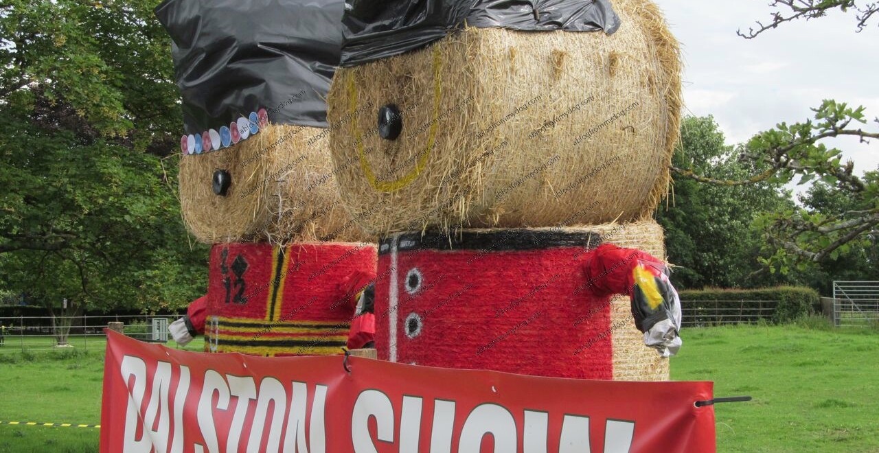 The 2012 Dalston scarecrow festival - Guard duty