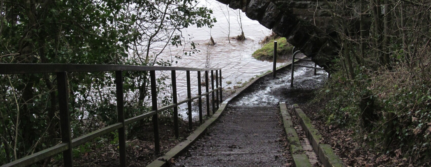River Eden close to path under Waverley Bridge